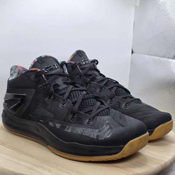Mens Size 13 - Nike Max LeBron 11 XI Low Black Gum Sneakers Shoes  642849-078 - Picture 5 of 9